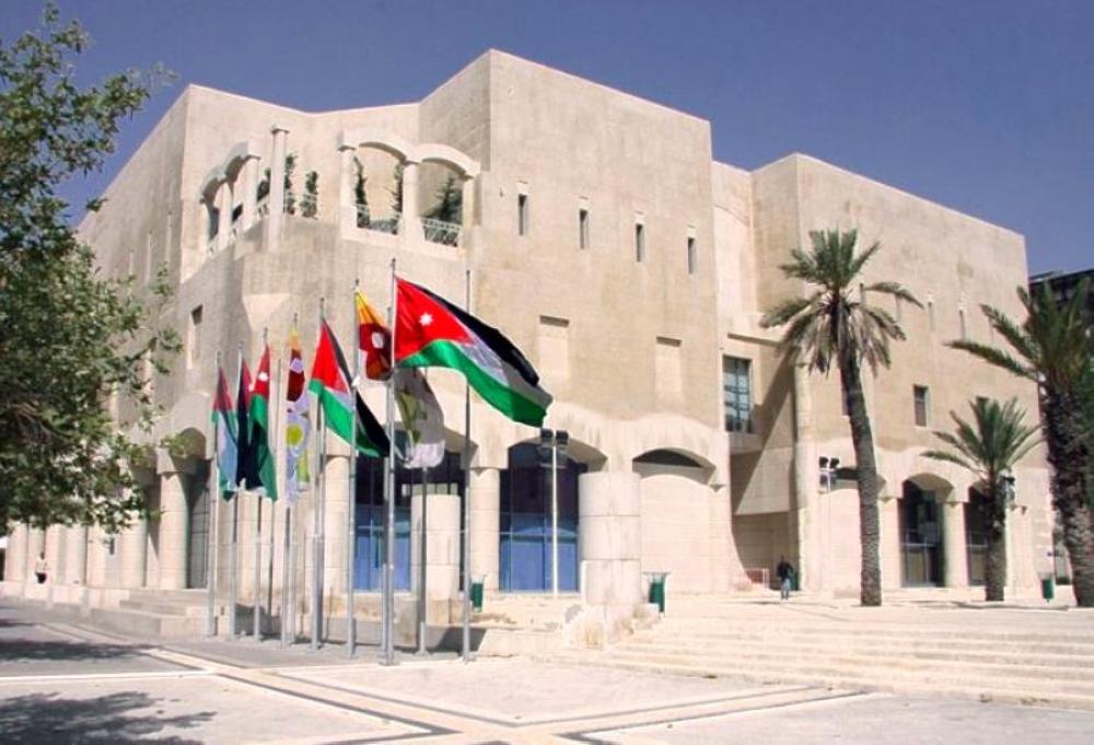 الحكومة ترفض شراء 144 سيارة لـ