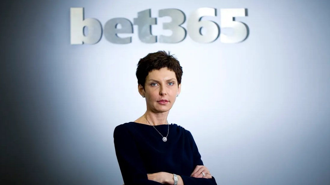 أغنى امرأة في بريطانيا راتبها قد