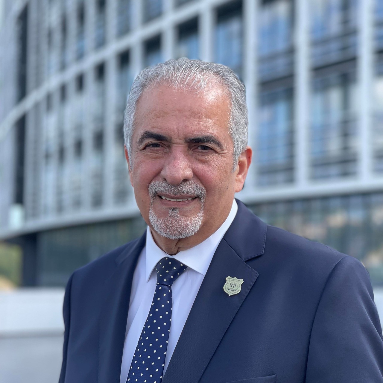 رئيس عمان الاهلية يهنىء بيوم المرأة