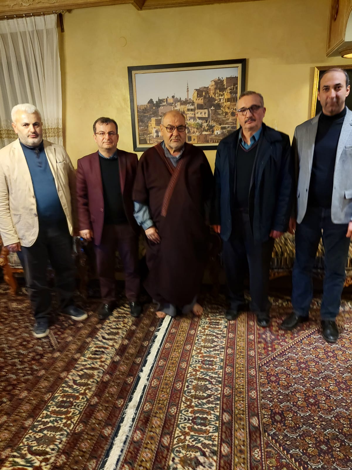 فواز عبدالحق يستقبل وفدا اكاديميا من