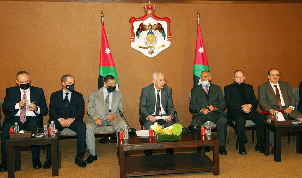 بتوجيهات ملكية العيسوي يلتقي وجهاء وممثلي