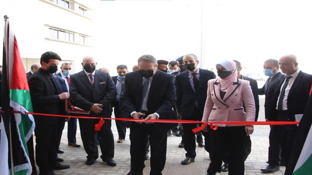 افتتاح أقسام الطوارئ والعيادات بمستشفى الطفيلة