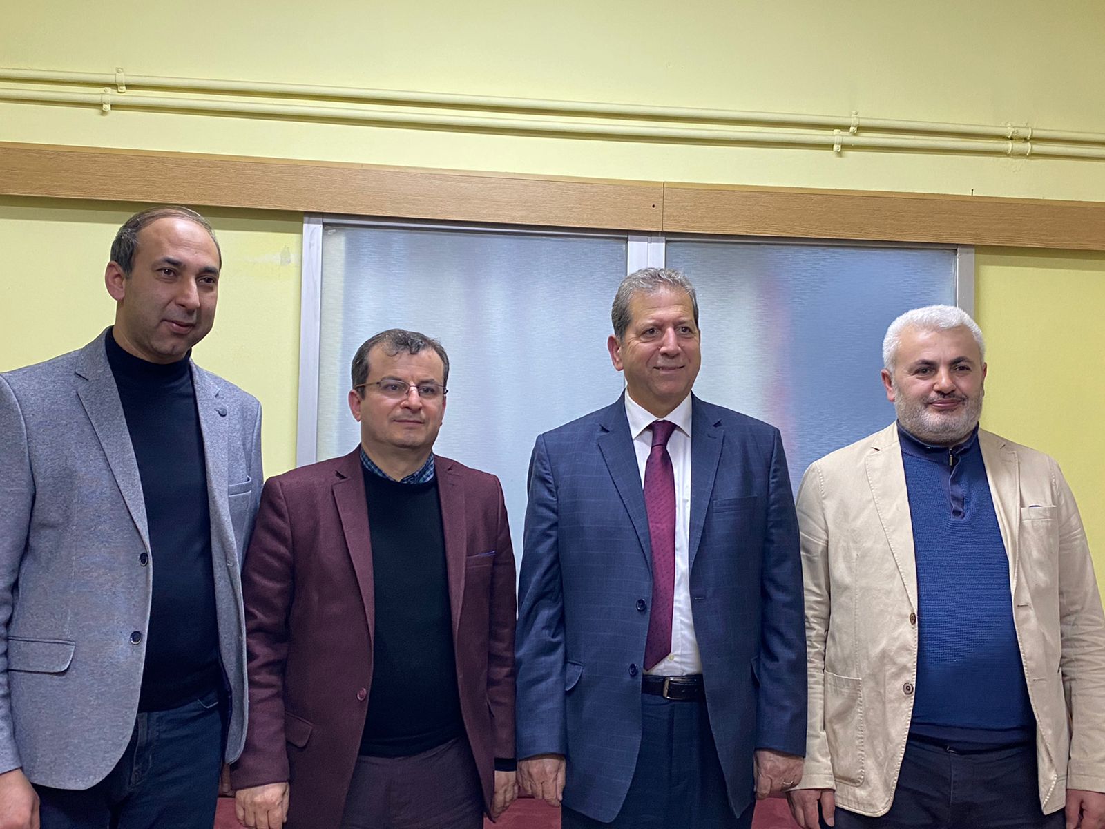 الوديان يلتقي وفدا اكاديميا تركيا (صور)