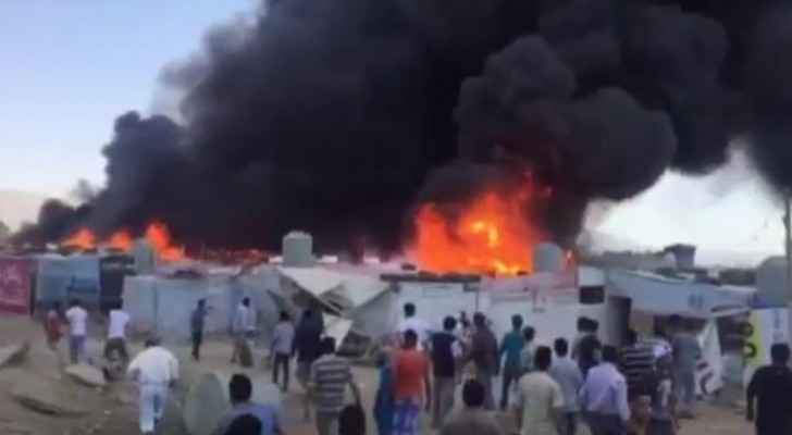 حريق كبير بمخيم للاجئين السوريين في