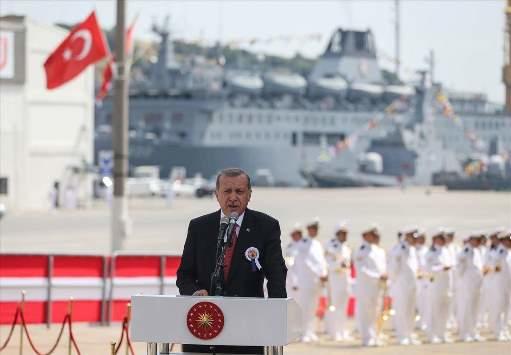 أردوغان: سنصنع حاملة طائرات