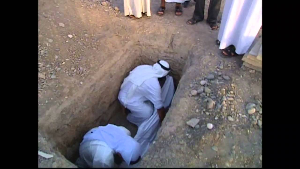 حرارة تموز تؤجل دفن الموتى في