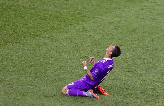 1635 مطالب لكريستيانو رونالدو من أجل