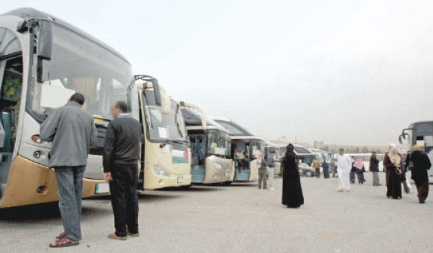 ’الحج والعمرة‘ تلزم حافلات المعتمرين بالفحص
