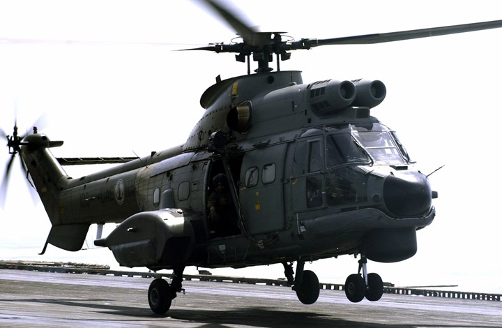 مروحية ملياردير أمريكي-يهودي تحط سرا بقاعدة