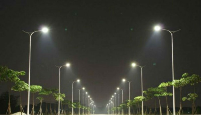 عمان أول عاصمة بالعالم تضيء شوارعها