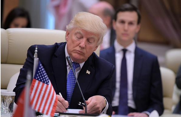 «ليس أبله».. هذا هو الوجه الذكي