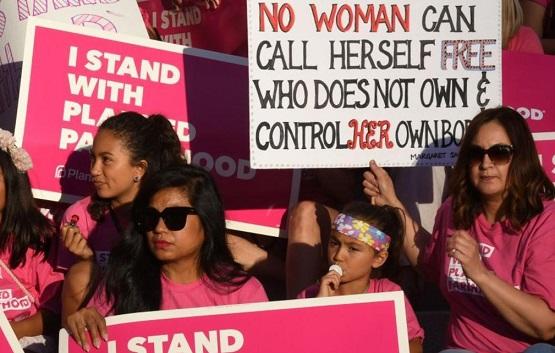 قانون أميركي يمنح المغتصب (حقا غريبا)