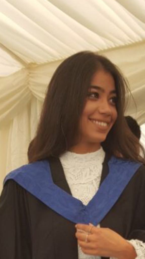 جود هاشم عقل.. مبروك البكالوريوس من