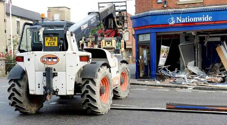 بالفيديو.. بريطانيا تسجل أغرب عملية سرقة