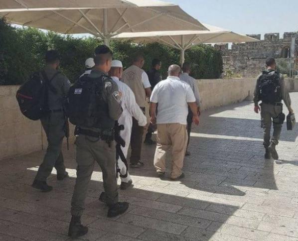 الاحتلال يستجوب موظفي «الأوقاف الأردنية» بالأقصى