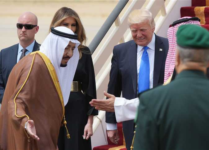 ترامب والملك سلمان يبحثان أزمة قطر