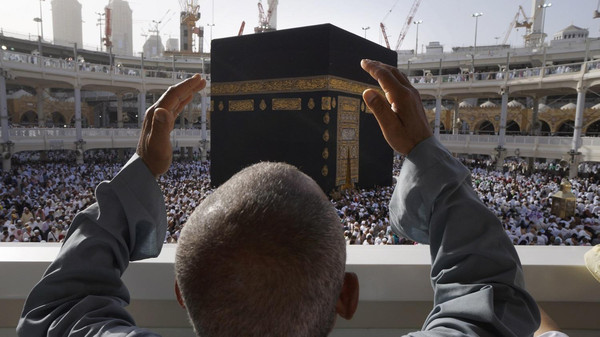 ’عمرة‘ من الملك سلمان لذوي احتياجات