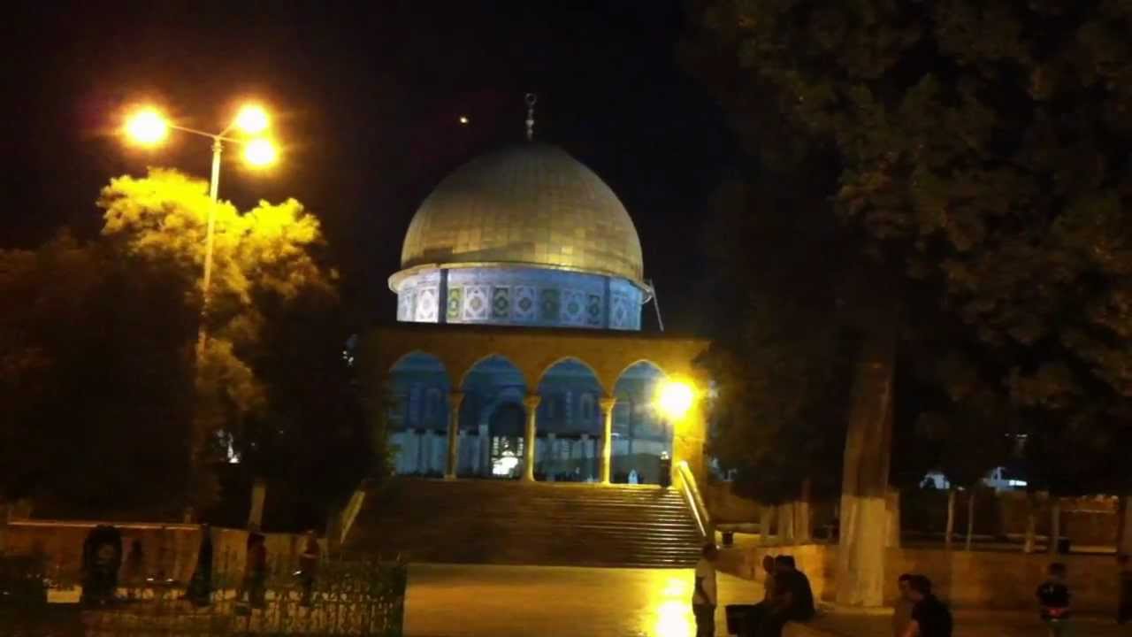 مقدسيون ينشدون من داخل الأقصى «سوف