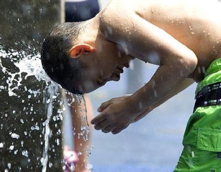 طقس العرب : الكتلة الحارة ستطول