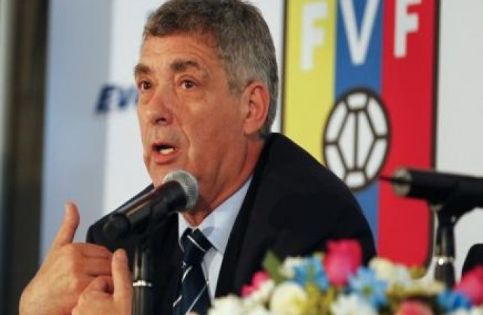 اعتقال رئيس اتحاد الكرة بإسبانيا بقضية