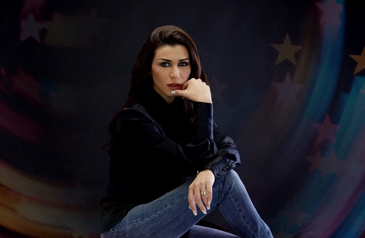 كيف بررت ممثلة لبنانية إساءتها للاجئين