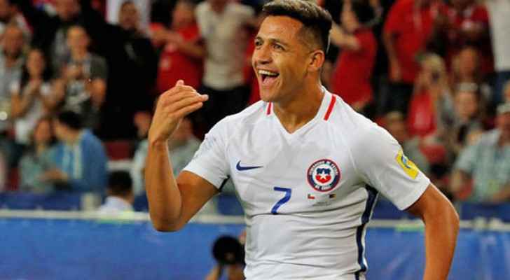 سانشيز يصل إلى باريس للاجتماع مع