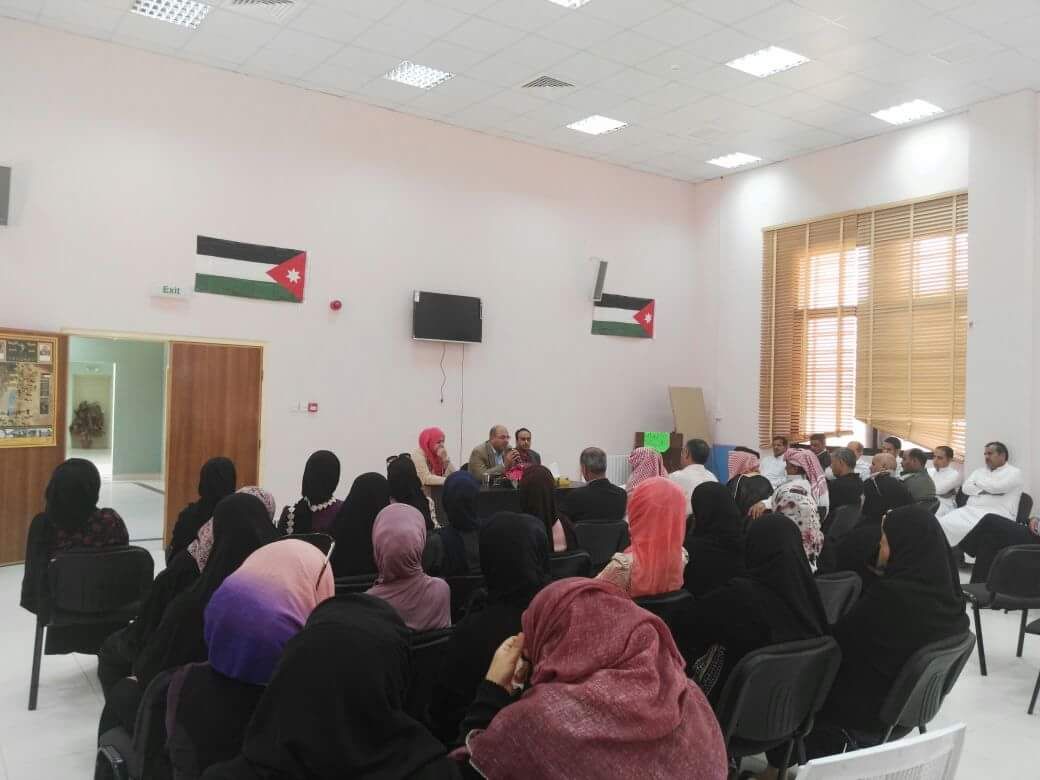 حوارية للتوعية بقانون اللامركزية في مركز