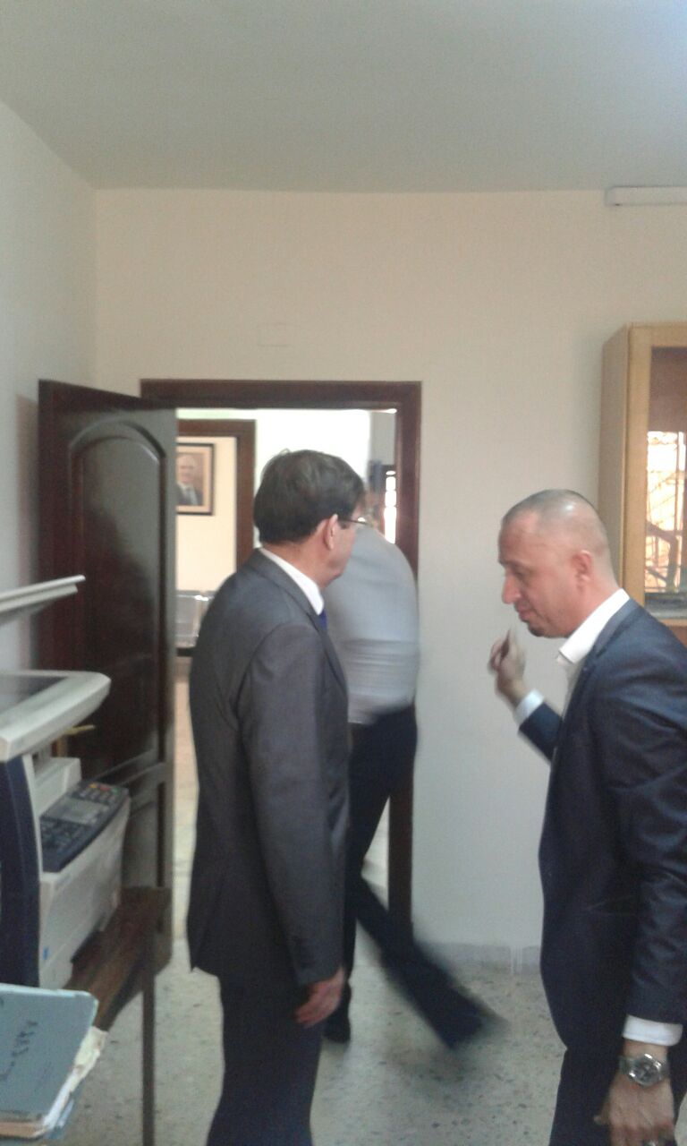 وزير الصحة يتفقد مكتب غذاء العاصمة