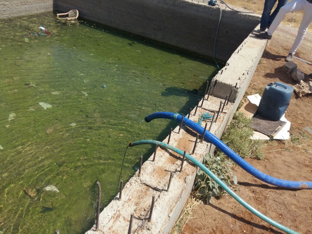 «فيلا كبيرة ومزارع» تعتدي على خط