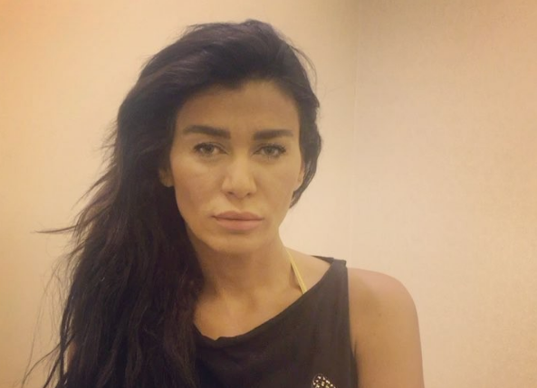 شاهد.. نادين الراسي تكذب قناة ”العربية”..