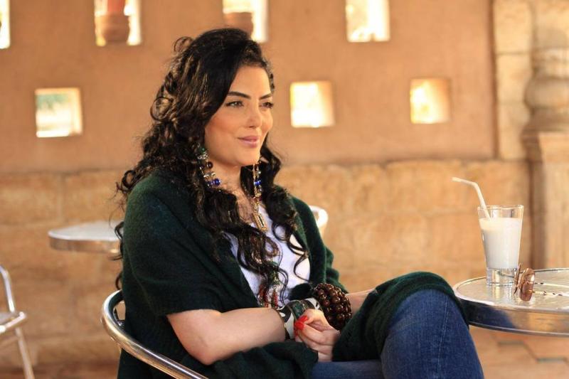 مي عز الدين آخرهن: خمس نجمات