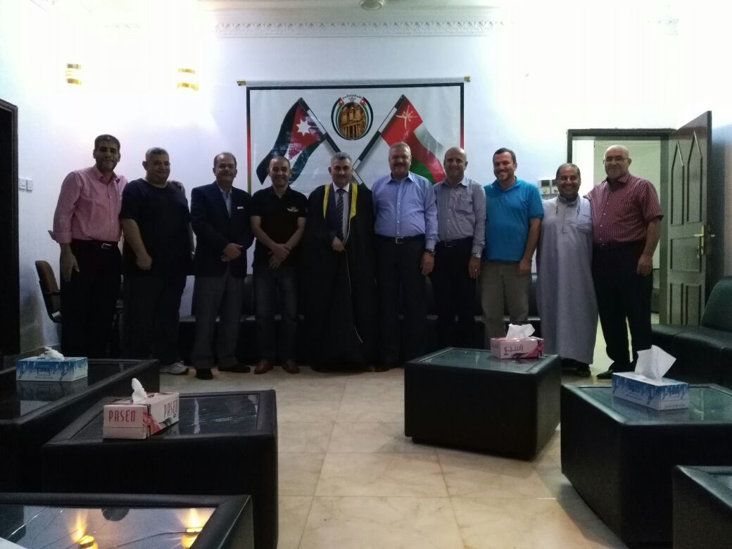 أبناء الجالية الاردنية في ظفار يكرمون