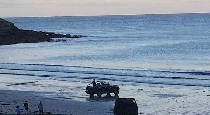 بالفيديو.. بريطاني يهرب من دفع فاتورة