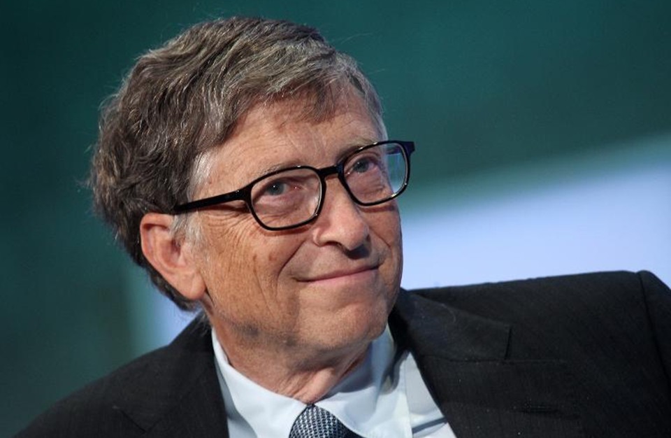 8 ساعات حرمت بيل غيتس من