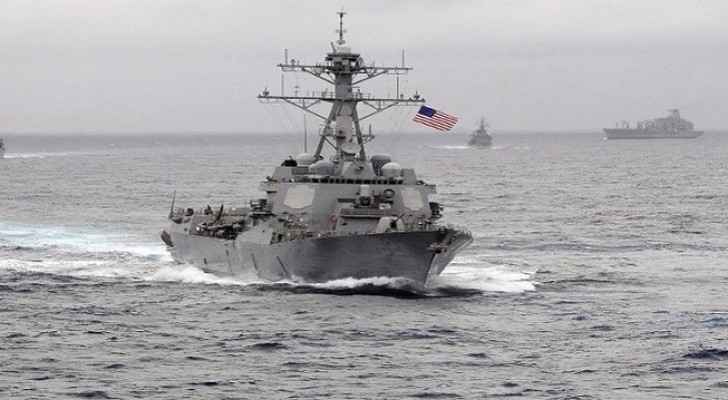 حادث جديد بين سفن أميركية وزوراق