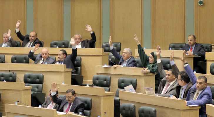 النواب أمام رفض قانونيته لـ «تجريم»