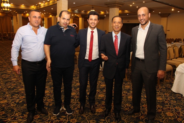 الزريقات يولم بزفاف نجله (صور)