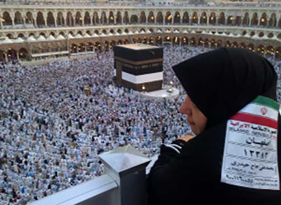 أولى قوافل الحجاج الإيرانيين تتوجه إلى