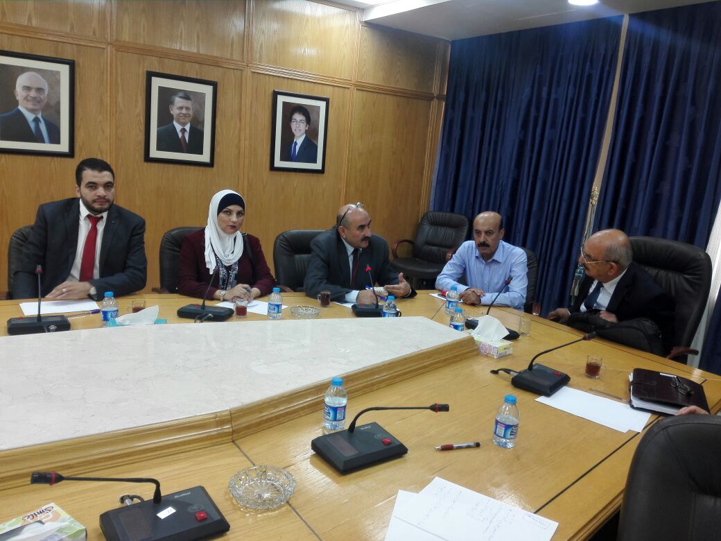 العقرباوي يلتقي رئيس وأعضاء اللجنة الصحية