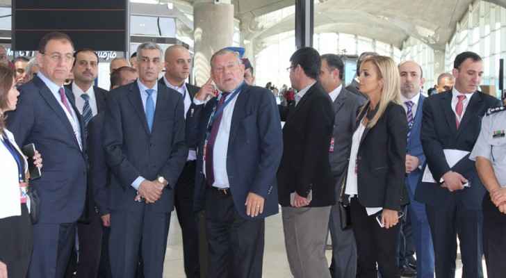 إجراءات أمنية جديدة في مطار الملكة