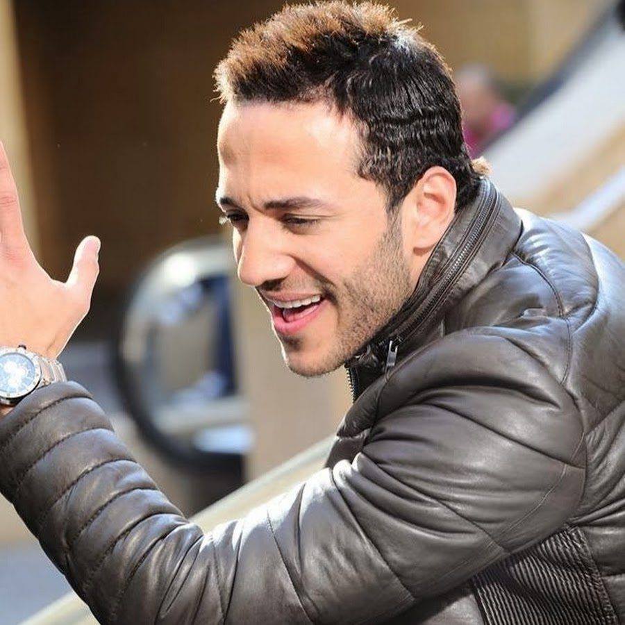 حسين الديك يصيح في سماء الفحيص..