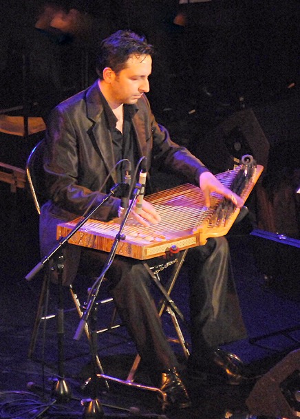 ثلاثي القانون «كنّارة» في «أمسيات عمان»