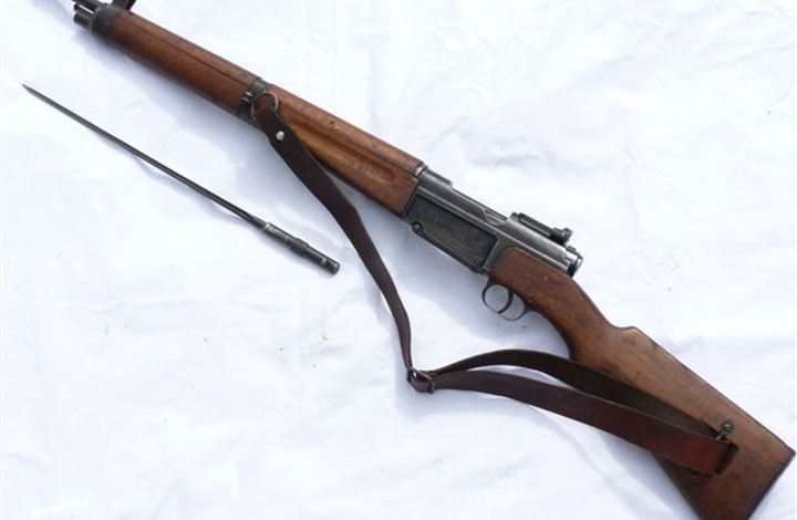 العثور على أسلحة عمرها 130 عاما