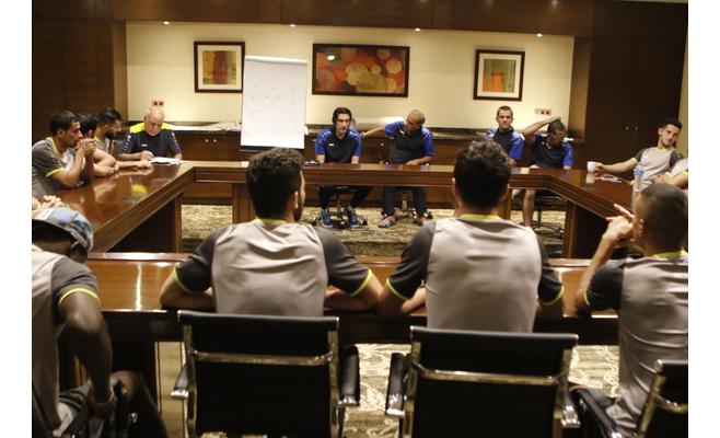 نيبوشا للاعبين قبل المباراة: الأردن كلّه