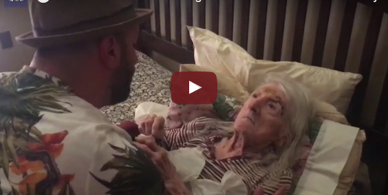 علمته إياها وهو في الثامنة فردّ