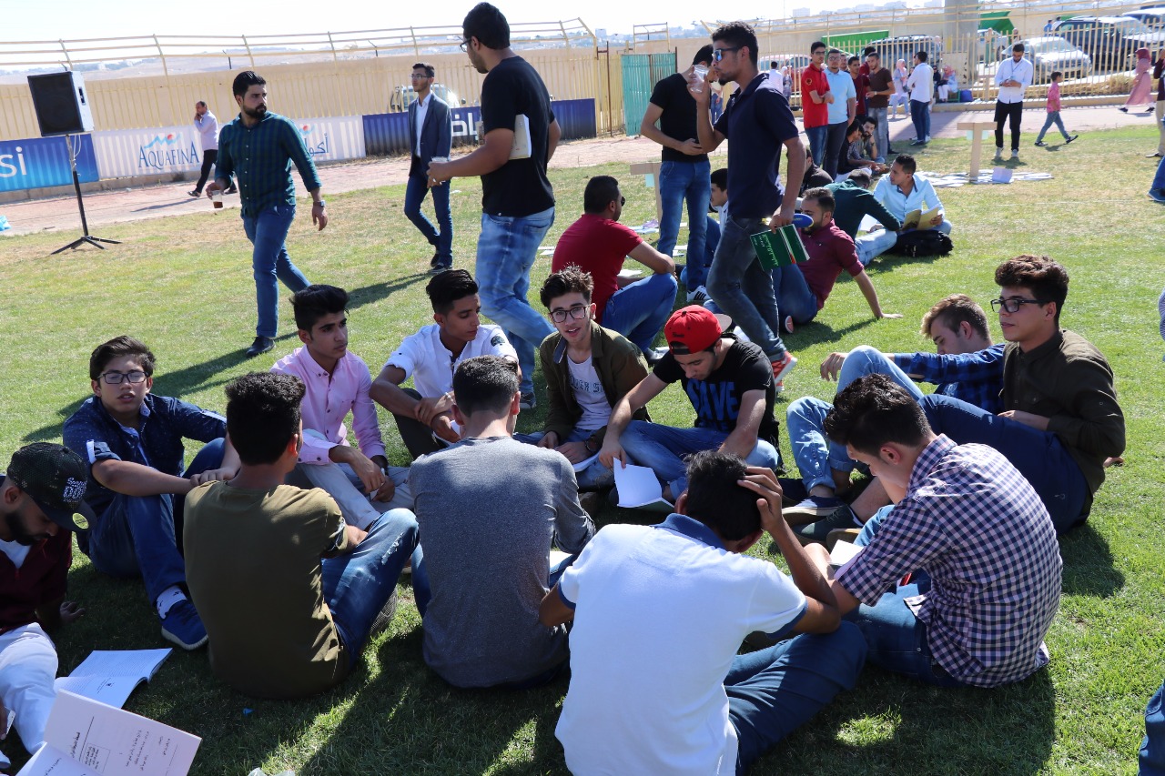 اطول سلسلة قراءة في الاردن (صور)