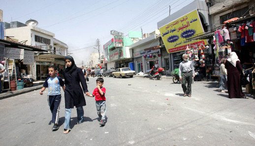 طلاب أتراك يعيدون تأهيل حي بأحد