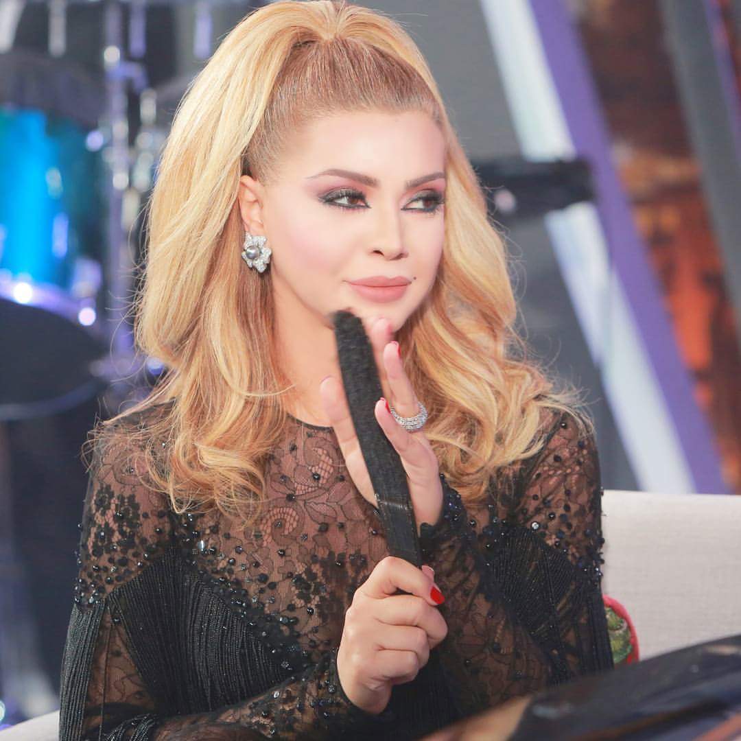 نوال الزغبي تسحر جمهورها بـ لهون