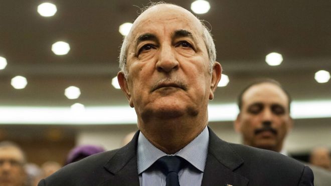 إقالة رئيس الوزراء الجزائري بعد 3