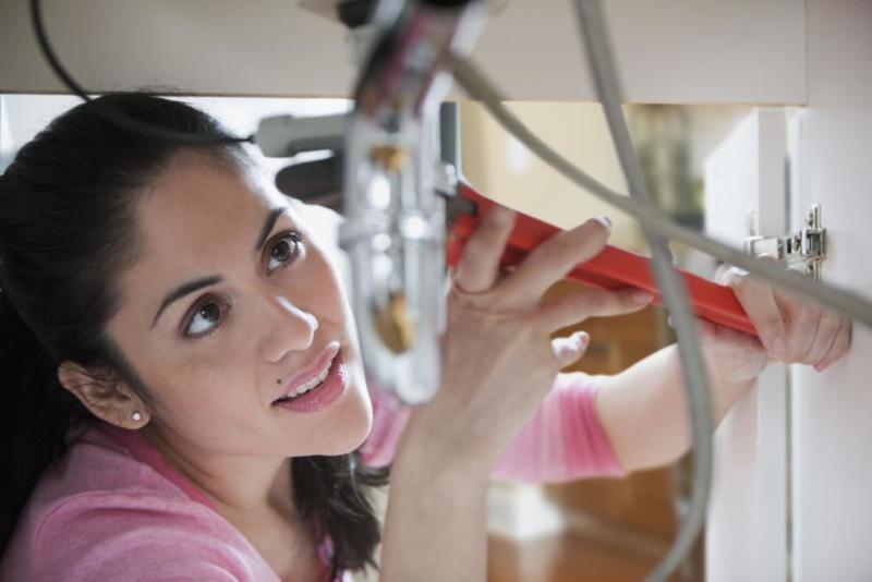 أشياء لا تجربيها وأنت وحدك في